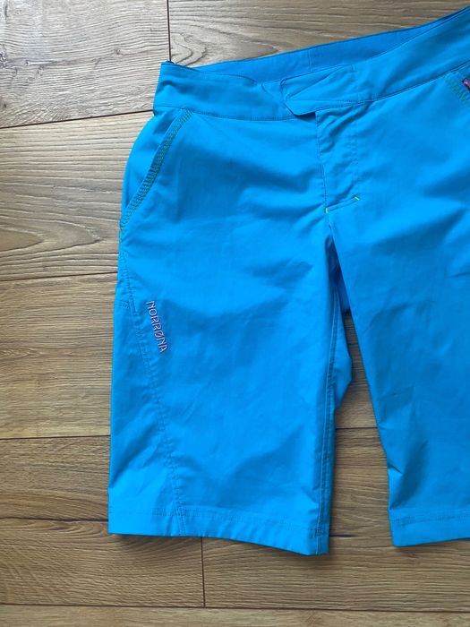 NORRONA-pantaloni scurti, stare foarte buna , dame , marimea XS