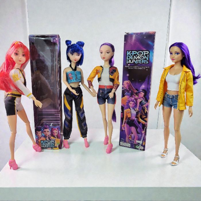 3 papusi originale k-pop demon Hunters cântătoare si lumina 32 cm