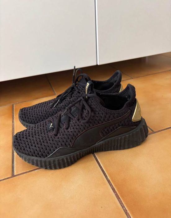 Vand adidasi nike si puma