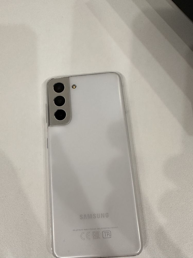 Продам самунг S21