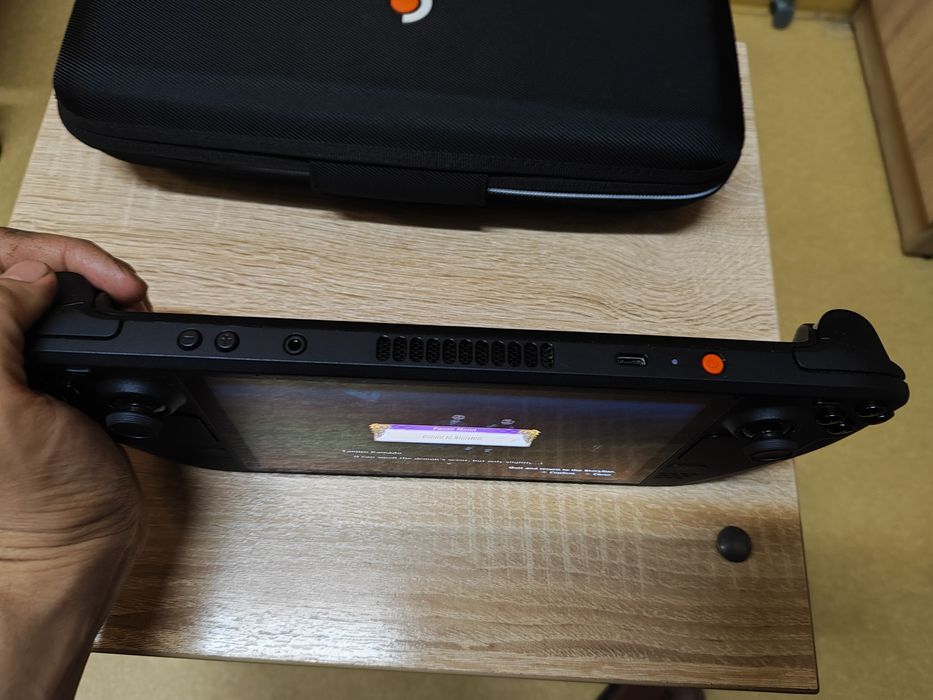Steam deck oled 1 TB ssd + 1 TB micro SD card