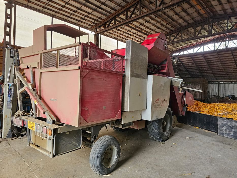 Vand culegatoare / combina de porumb QLN 4YZ-3A
3 randuri
An fabricati