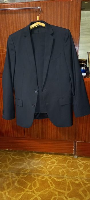 Продам костюм 44 размер