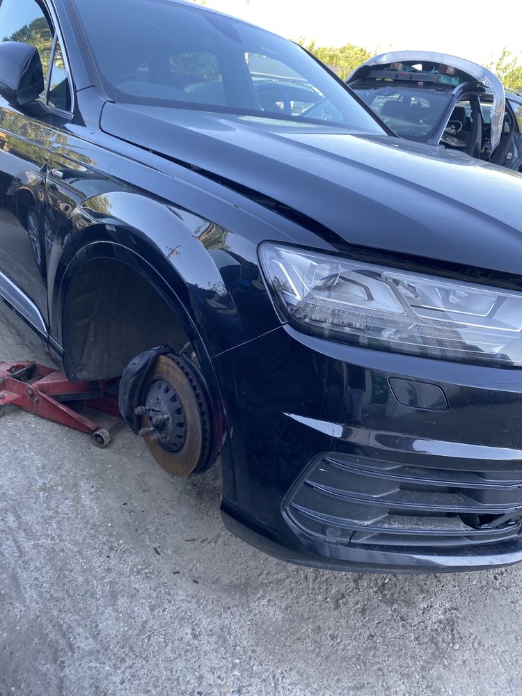 Fuzetă, basculă , planetară, pernă, etrier ,dreapta față  Audi Q7 4M