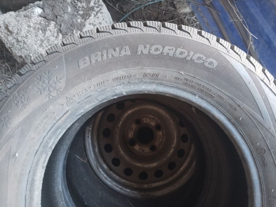 Продаются зимние покрышки р14