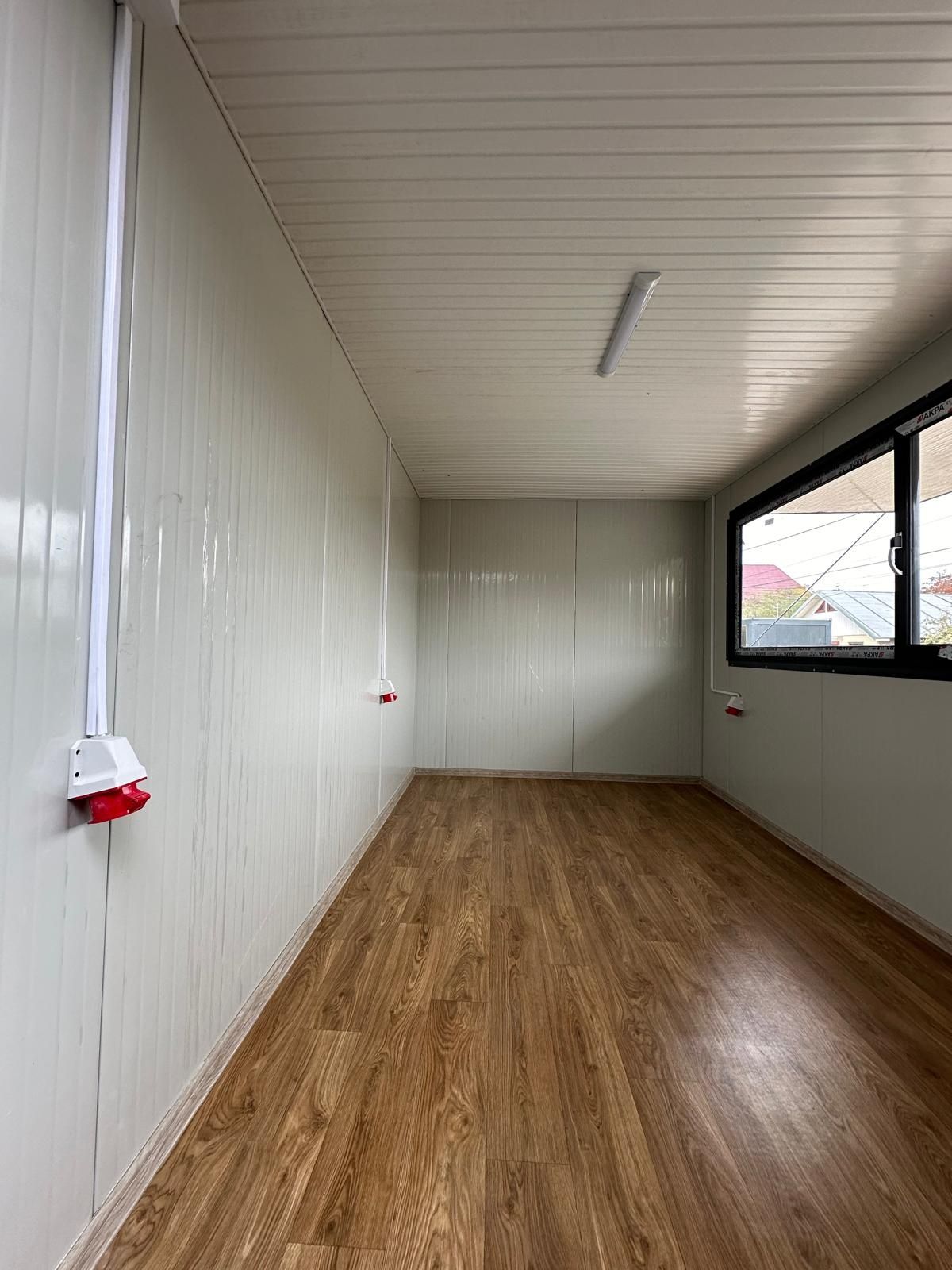 Vand container 2400x4000mm tip fast-food