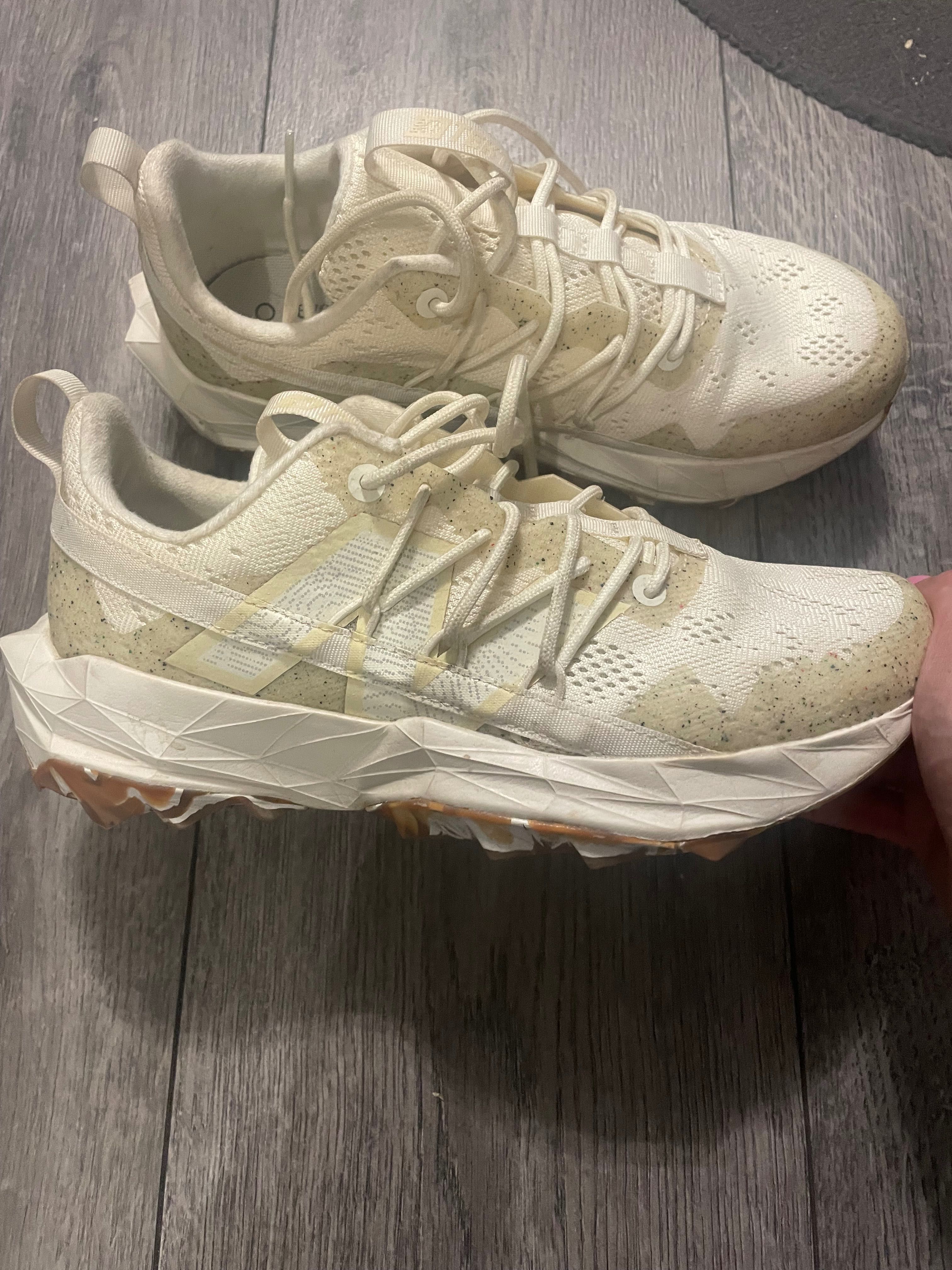 Дамски New Balance Маратонки
