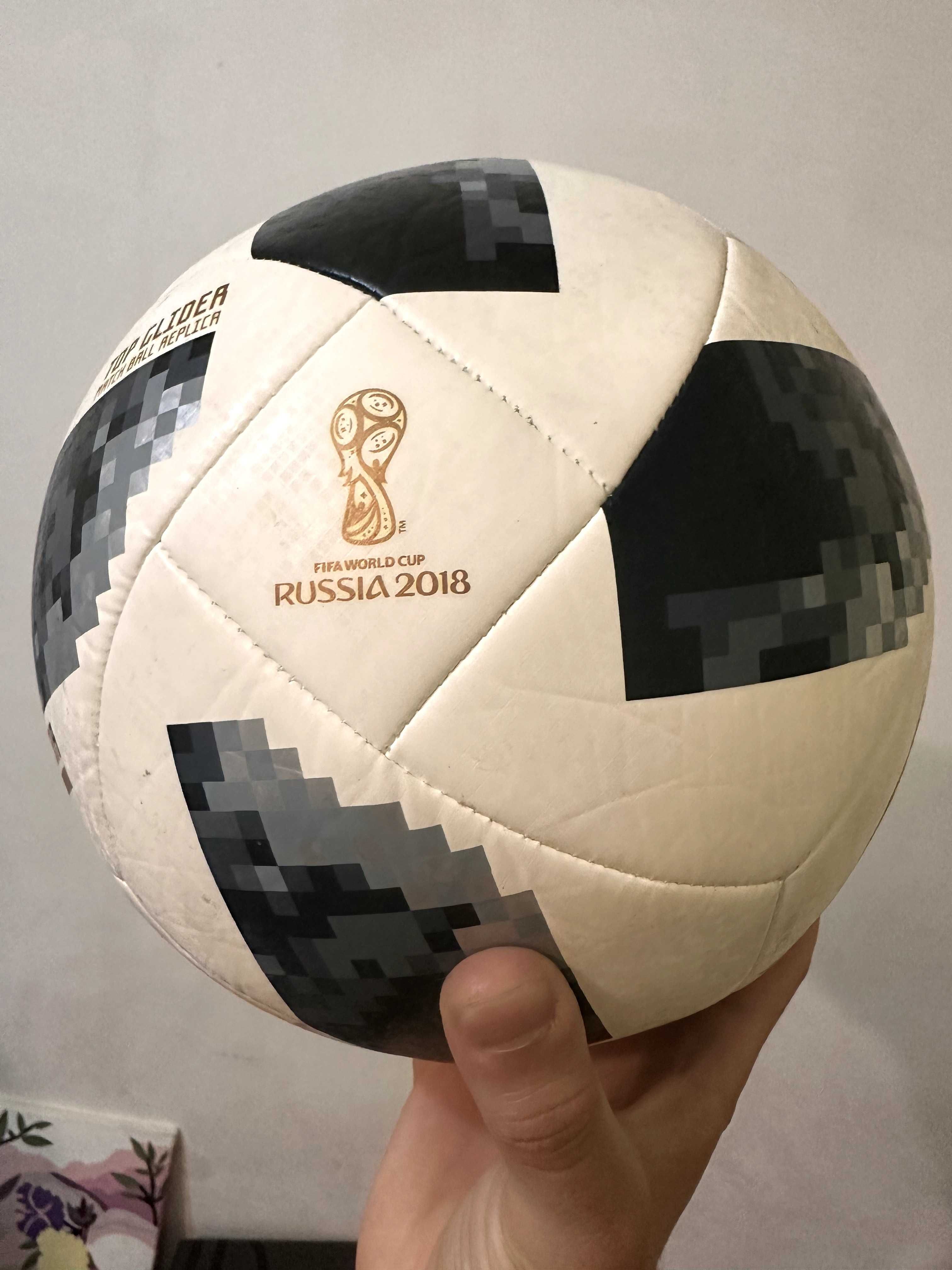 футбольный мяч telstar