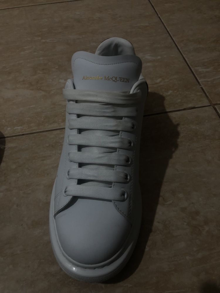 adidasi Alexander McQueen