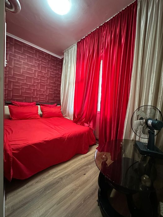 Суточно сдаётся кв 2ком.