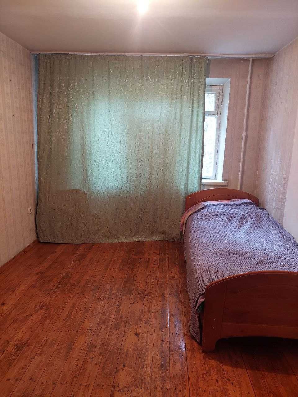 Продам 3-х комнатную квартиру метро БИЙ