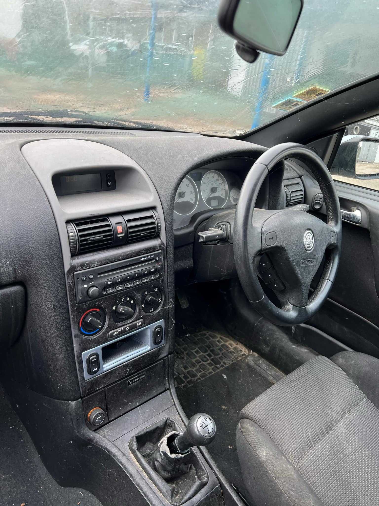 Opel Astra Astra G Cabrio 2.2 16V (147 Hp)