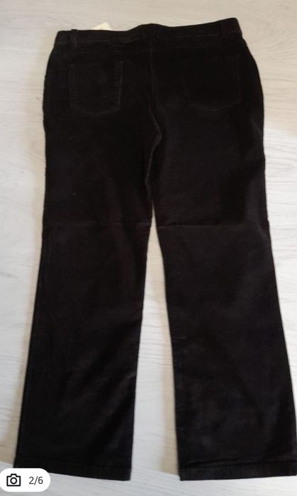 Pantaloni raiat negrii