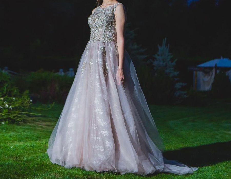 Продам Платье PEONY