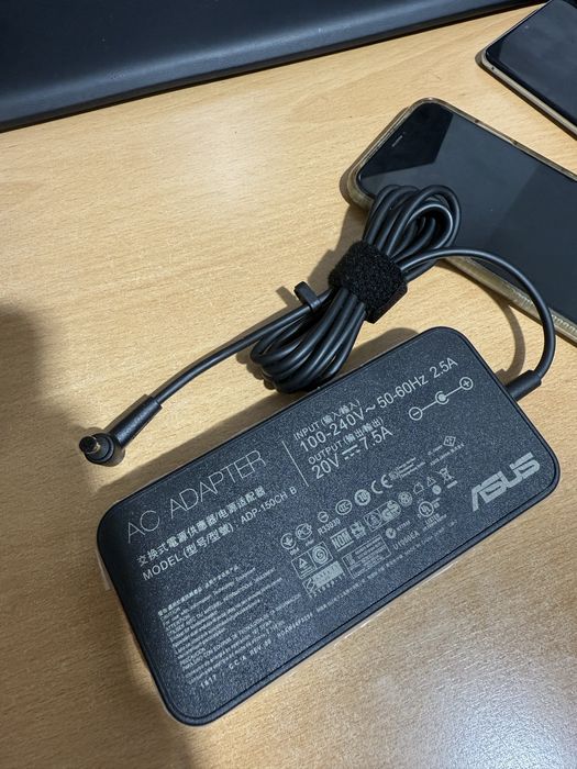 Incarcator Asus Rog Strix 150w 20v 7.5A nou