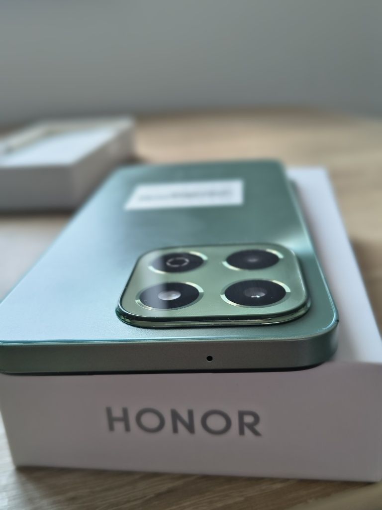Honor X6b 128 GB RAM: 4GB, cu garanție 24 luni