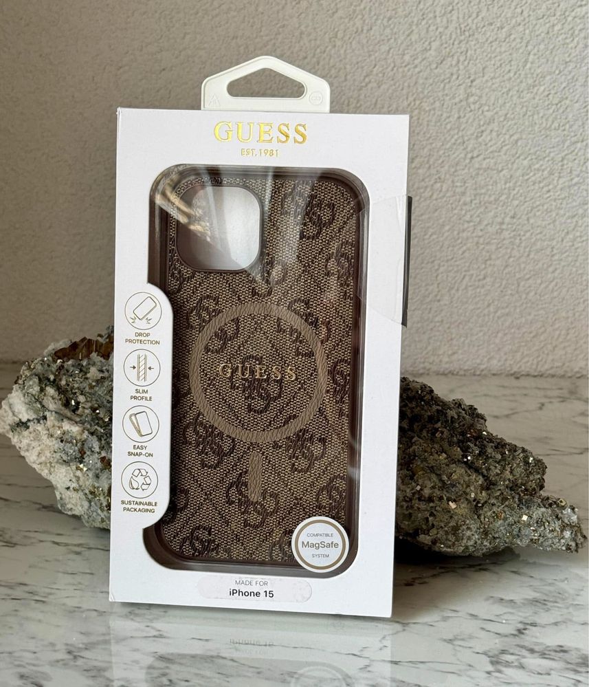 Кейс Guess за IPhone 13,14,15 pro и max