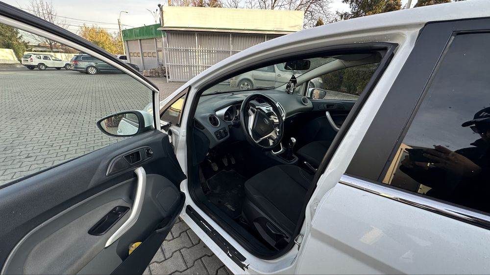 FORD FIESTA 14 benzina