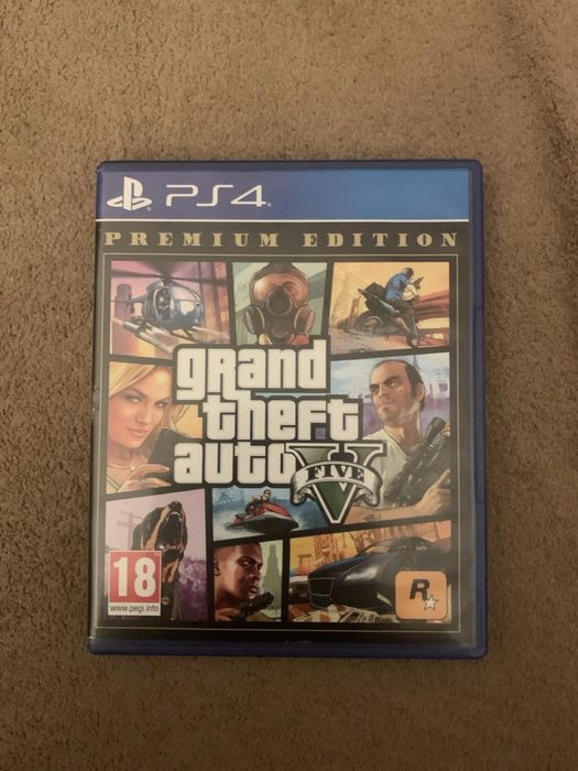 Playstation 4 (плейстейшън 4) със 7 игри
