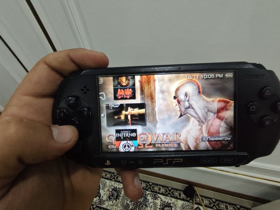 Sony PSP street e1008 (32gb flash с играми)