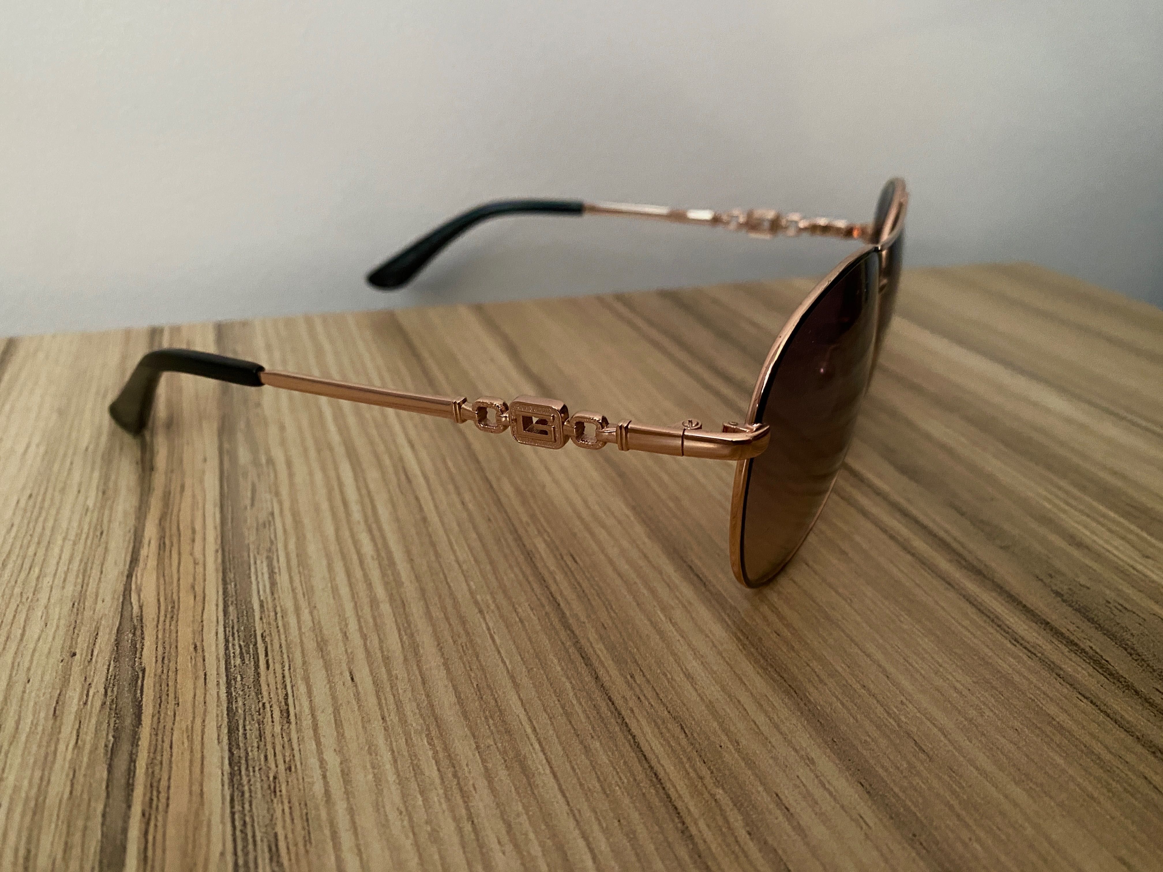 Слънчеви очила Guess