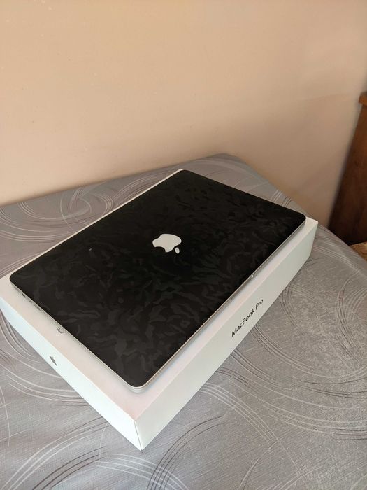 MacBook Pro Retina 15" Late 2013 Impecabil, Ready to Use, Baterie Nouă