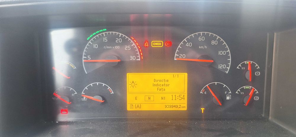 cap tractor VOLVO si semiremorca basculabila aluminiu