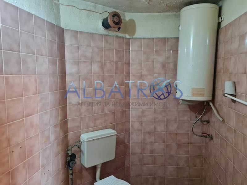 Продава се Двустаен апартамент в Варна, Център - 88 кв.м за 1125 €/кв.м - Снимка #4