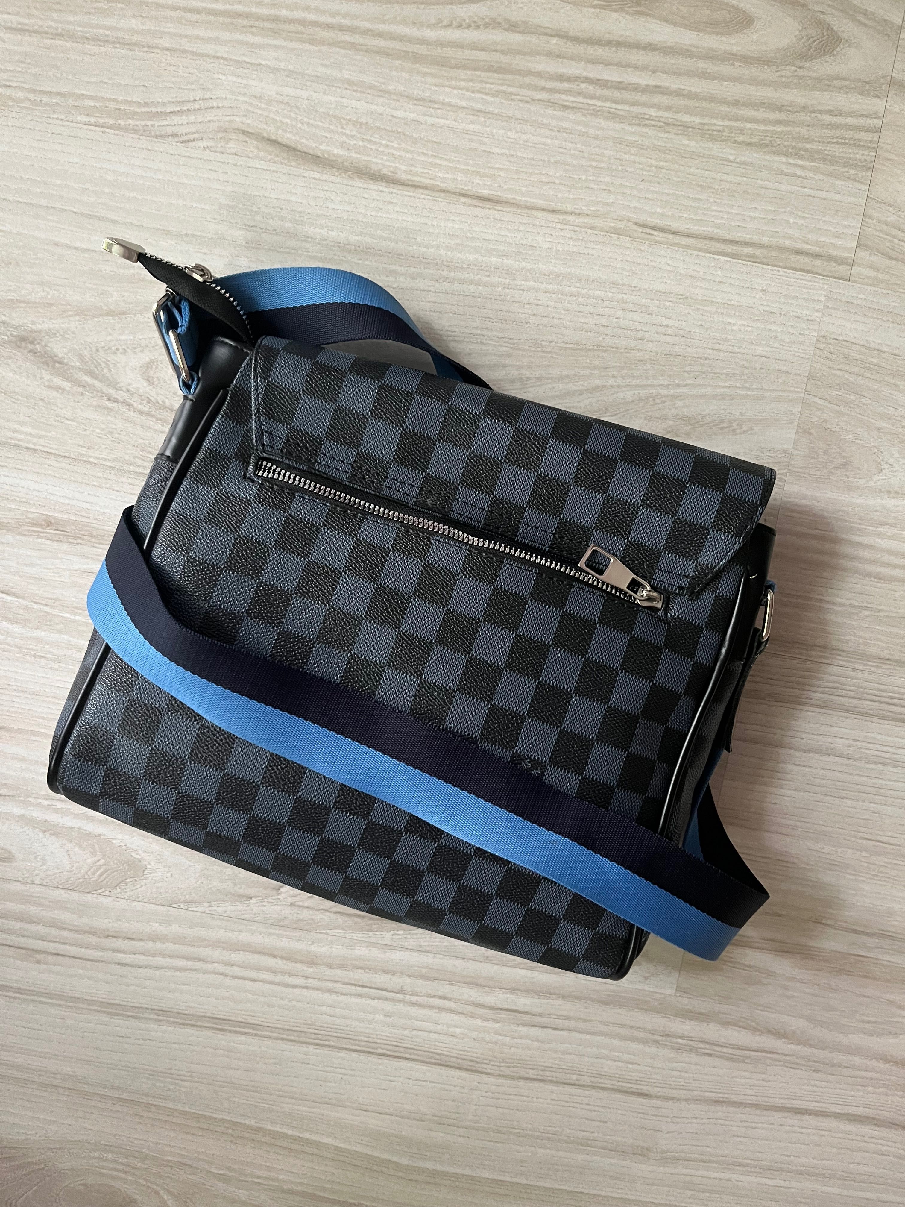 Мъжка чанта : LOUIS VUITTON