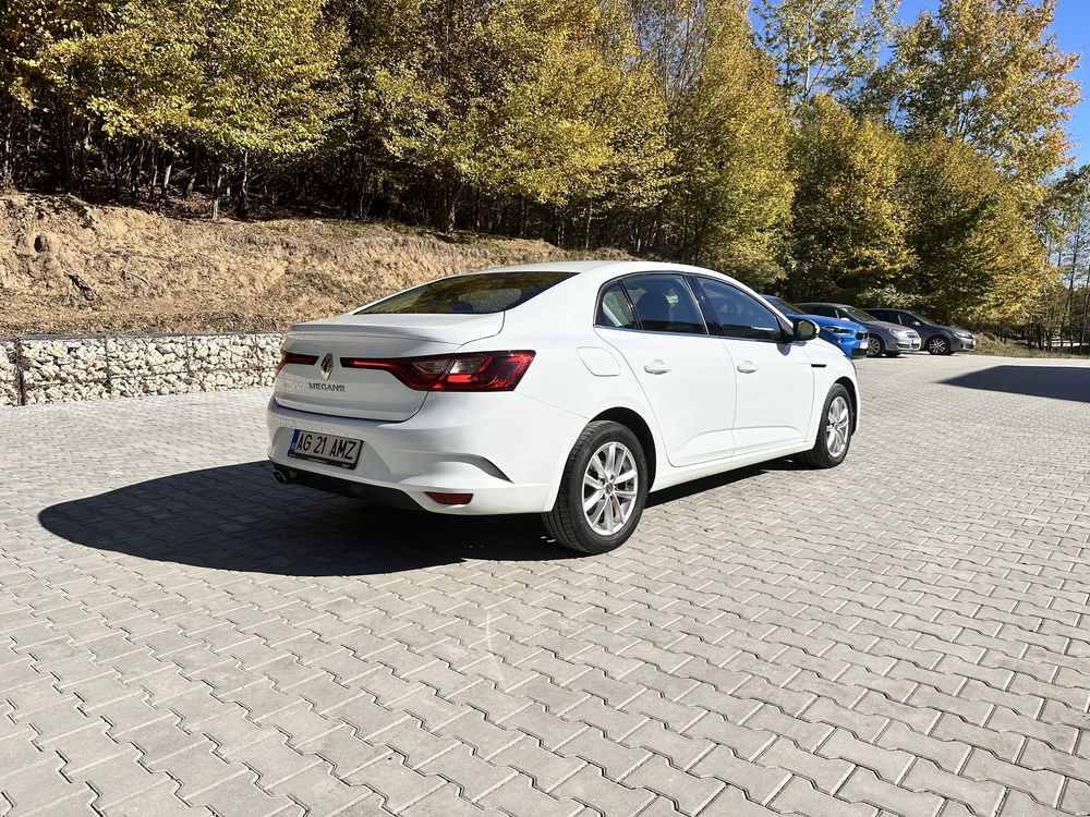Renault Megane 4 Sedan - unic proprietar inca in garantie