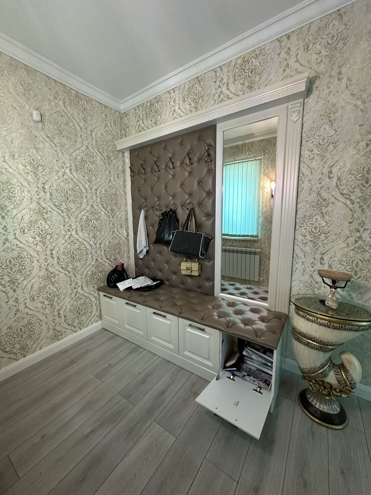 Продам прихожий мебель
