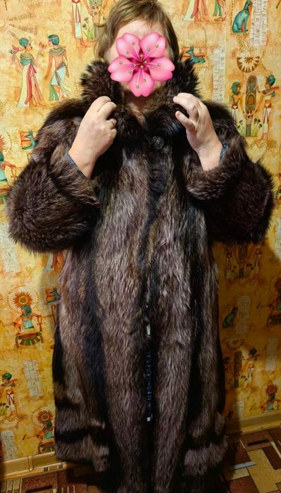 Енотовая шуба размер 52-54