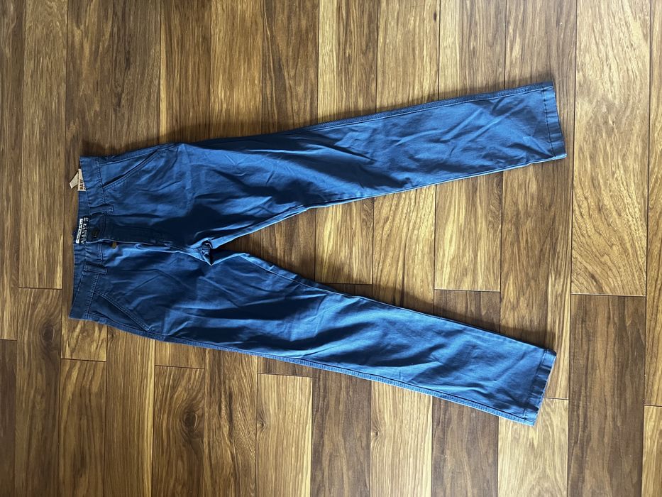 Дънки чисто нови