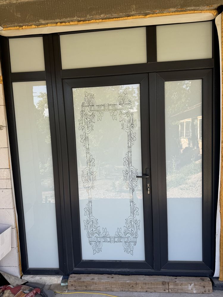 Tamplerie PVC cu geam termopan cu posibilitate si in rate