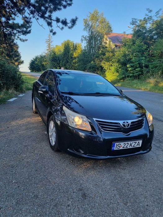 TOYOTA Avensis 2010
