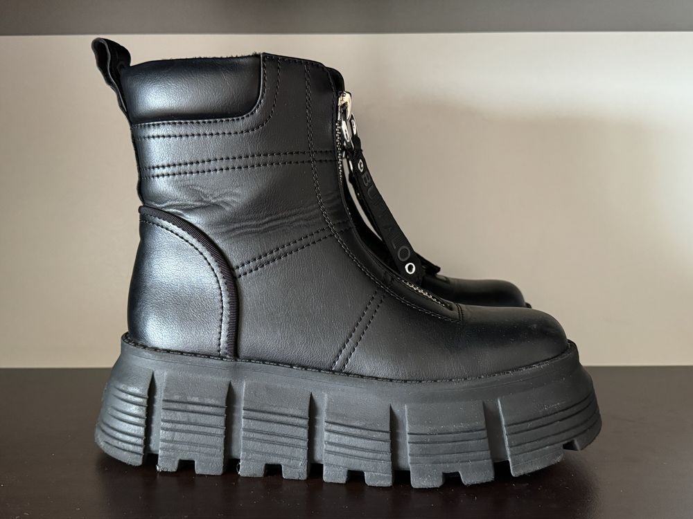 Buffalo Ava Front Zip Boot 38номер 24см Стелка Почти Нови