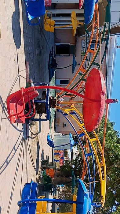 Детские аттракционы