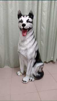 Statuetă câine husky