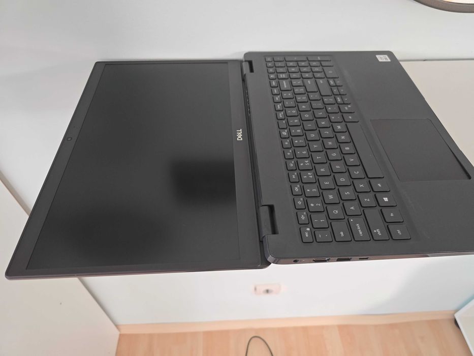 Dell Latitude 3510    i3-10110U