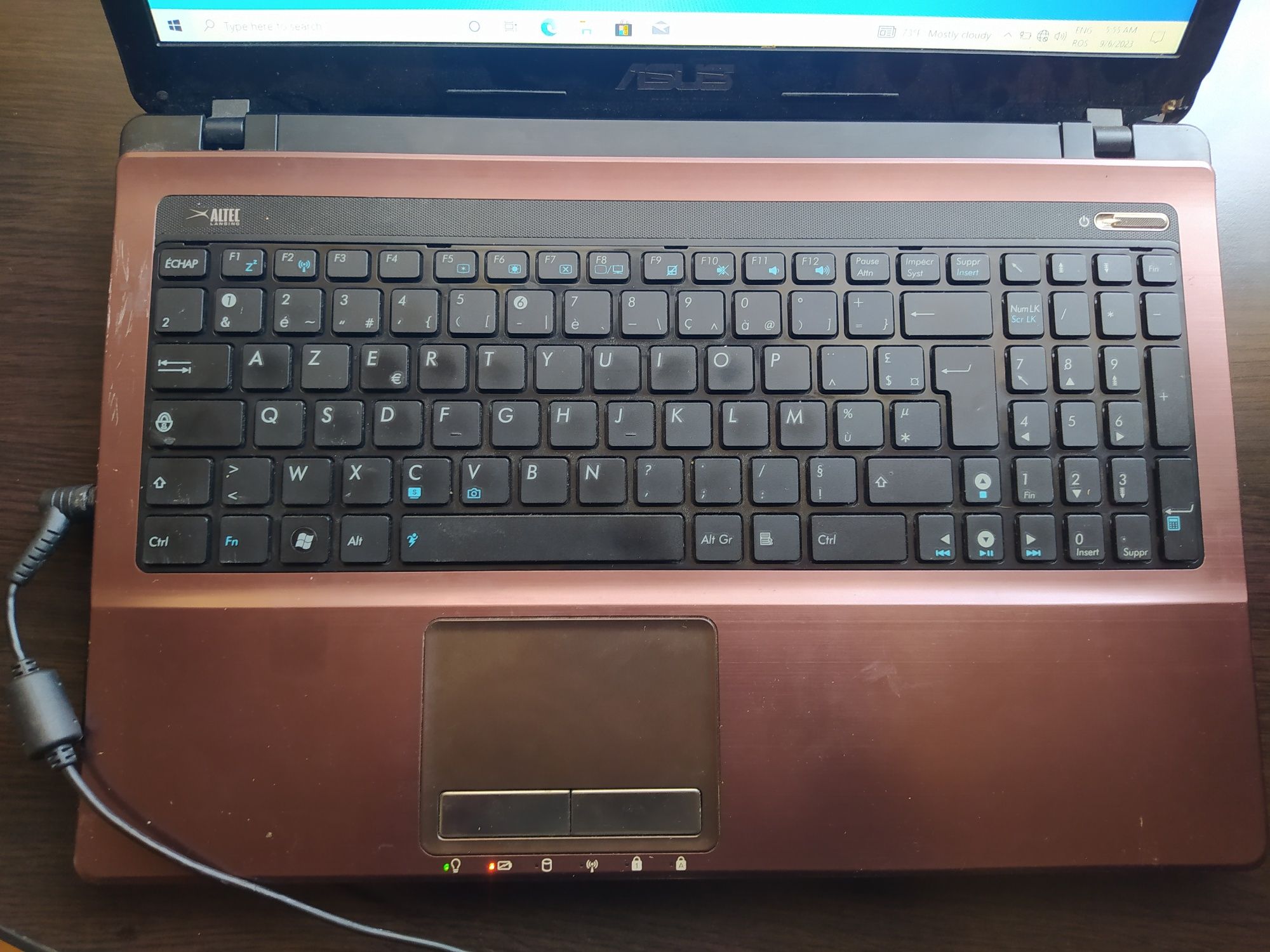 Laptop Asus în perfectă stare