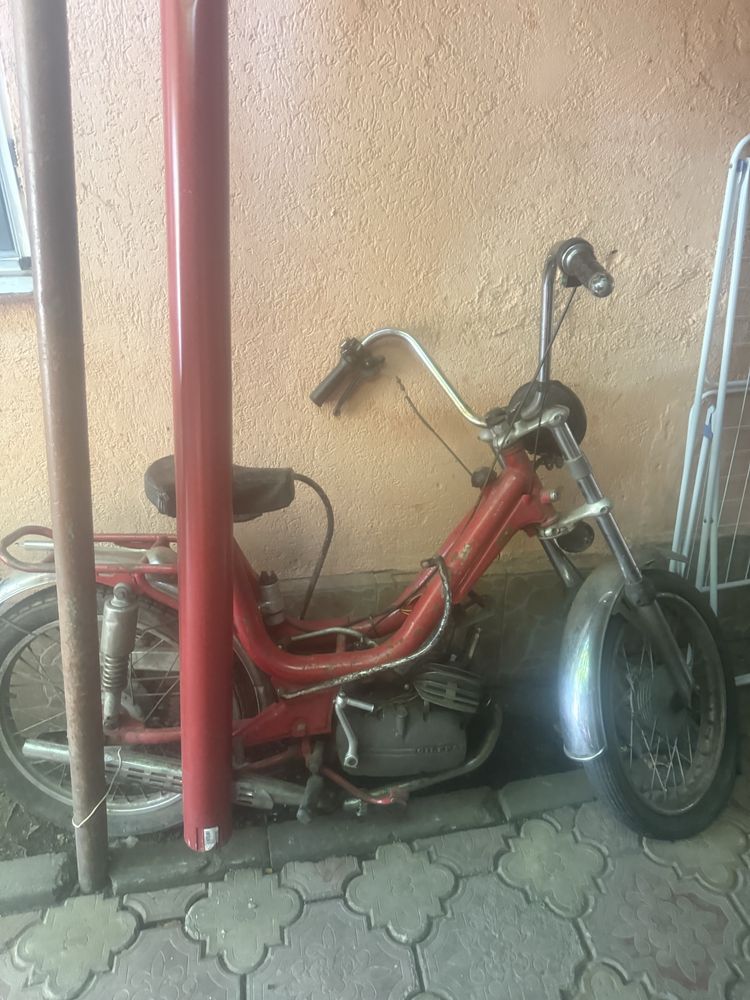 Vand gilera motocicleta veche