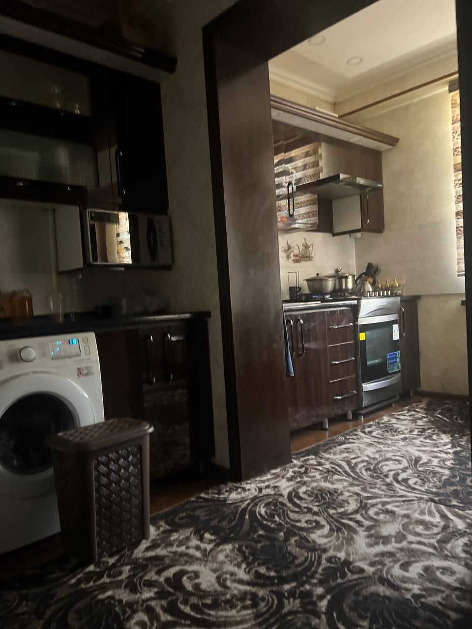Хона ижарага берилади 2та кизга