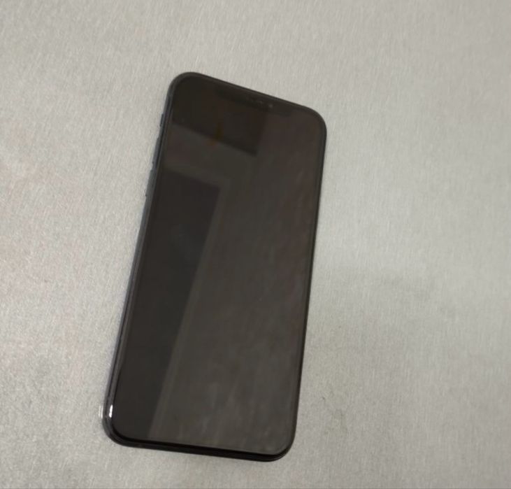 айфон 11 про 64 Гб идеал 72 ёмкост радной