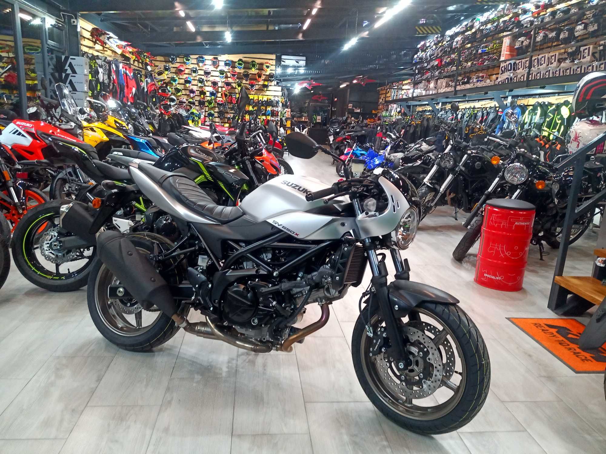 Suzuki SV 650X nou 0km-pret PROMO prin EST BIKE Campina