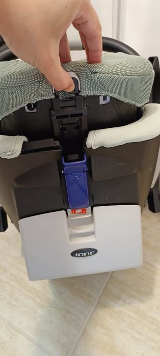 Scoica auto cu isofix+ baza isofix Jane comfi Koos Isize R1