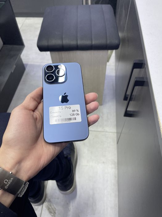 iPhone 15 pro 128 / 89%