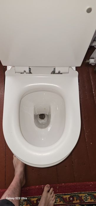 Продам туалет в хорошем состоянии