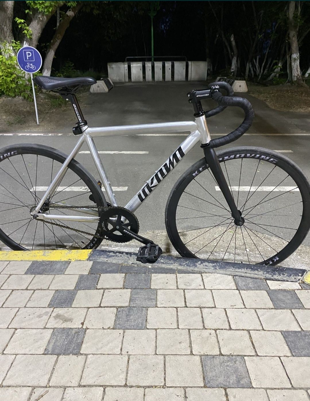 Fixed gear Unknown