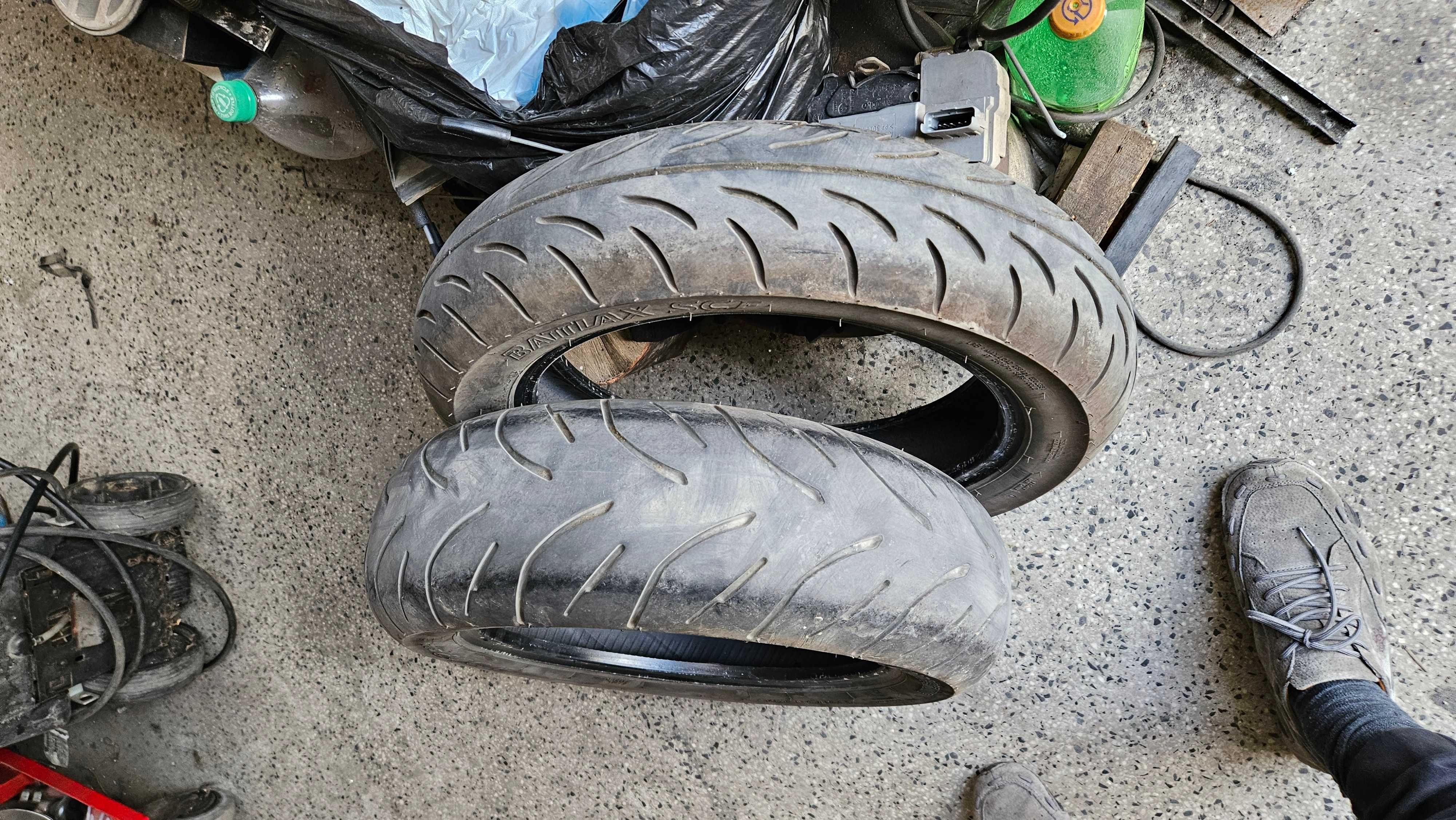 Комплект гуми Bridgestone за скутер Honda SilverWing FJS600