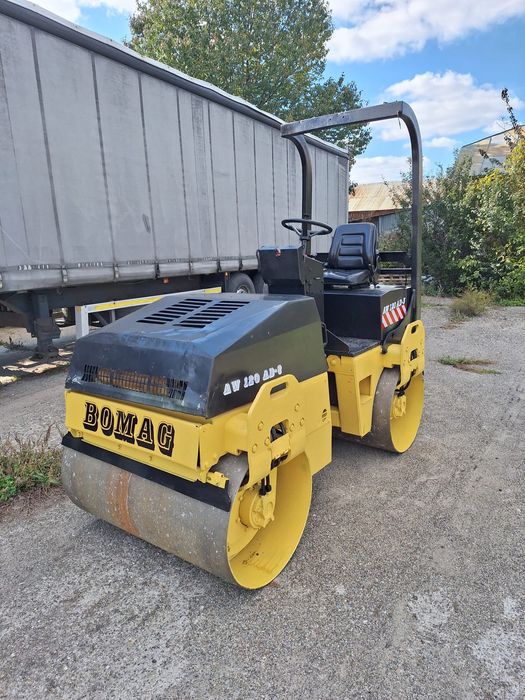 Vand / Inchiriez Cilindru Compactor BOMAG AMMANN